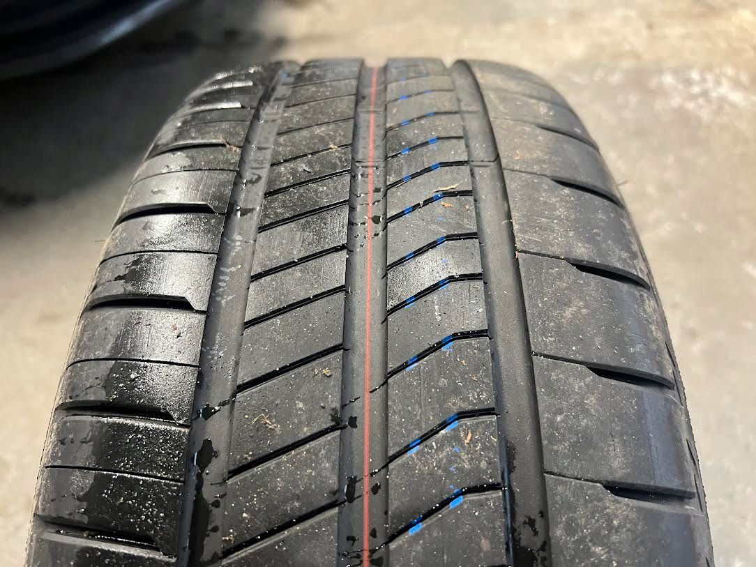 JAK NOWA Opona Bridgestone Turanza T001 - 205/55/16