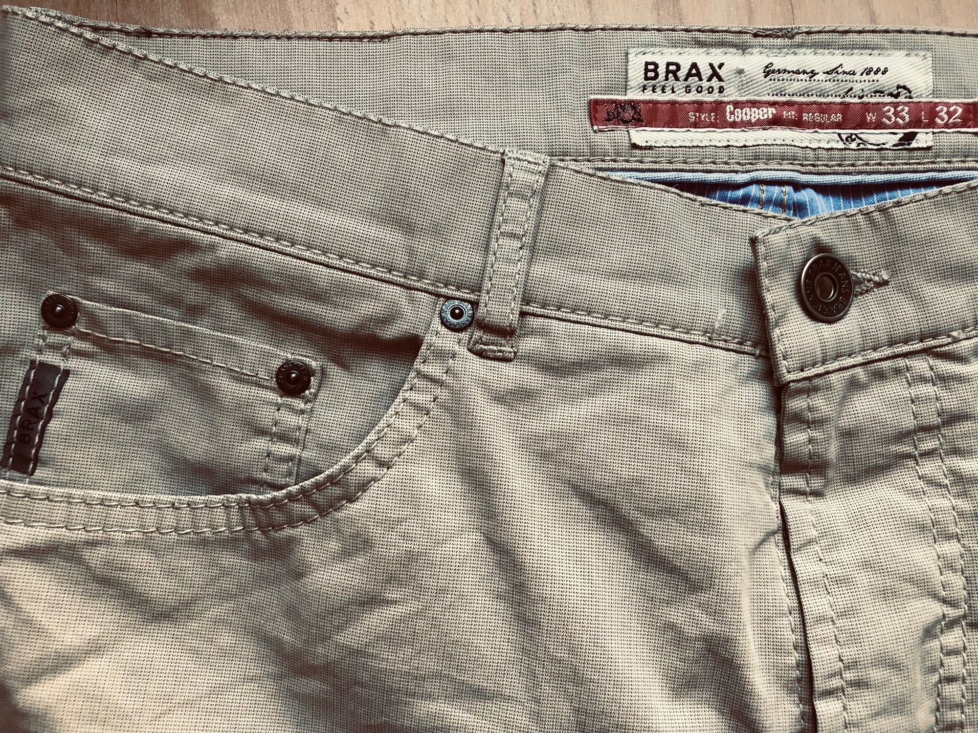 Spodnie marki Brax     33x32