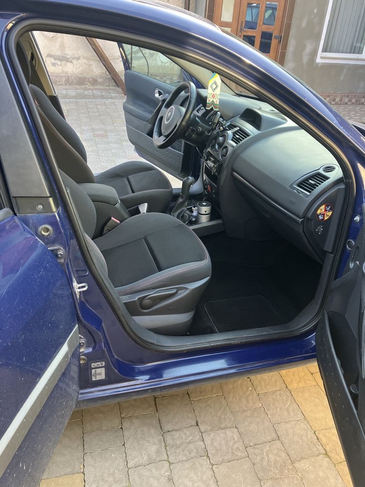 Renault megane 2 1.6 бензин