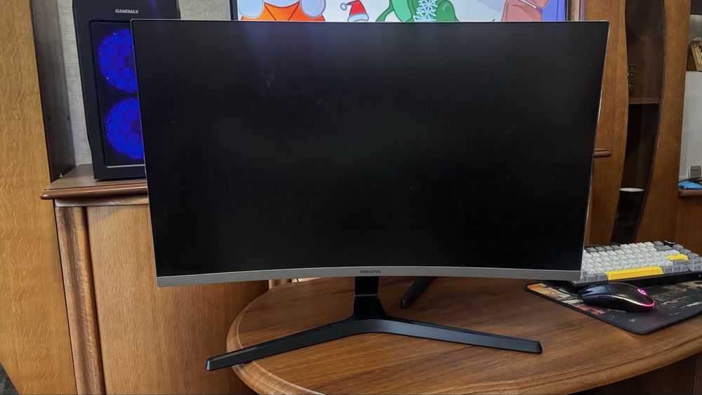 Монитор Samsung 27.5 диагональ в Идеале