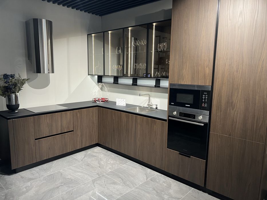 Кухні на замовлення