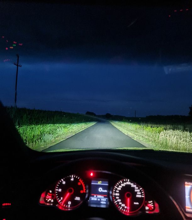 Przeróbki lamp regeneracja odbłyśników montaż biled bi-led ringów led