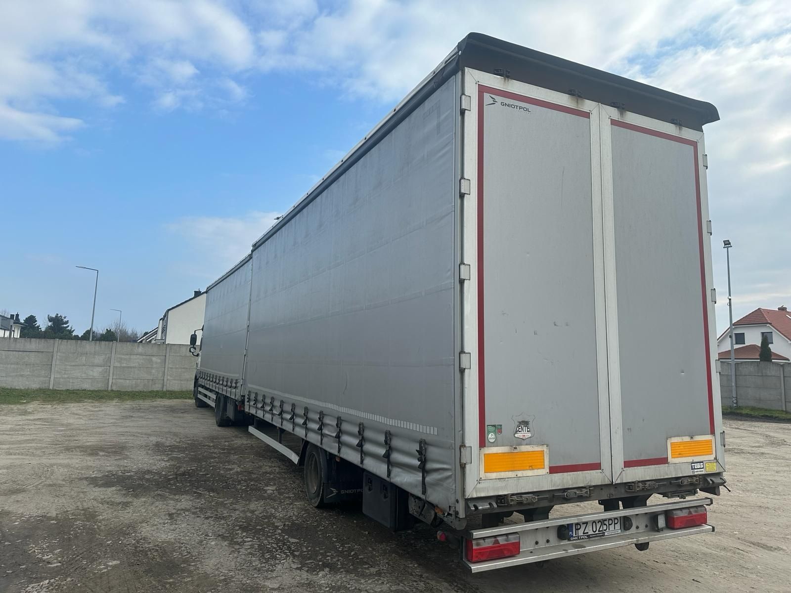 Auto ciężarowe daf cf