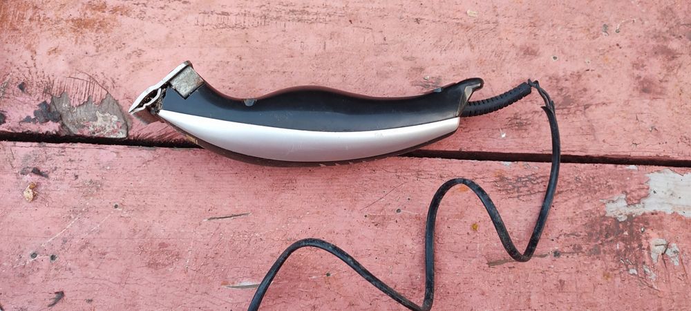 Продам машинку для стрижки 100 грн