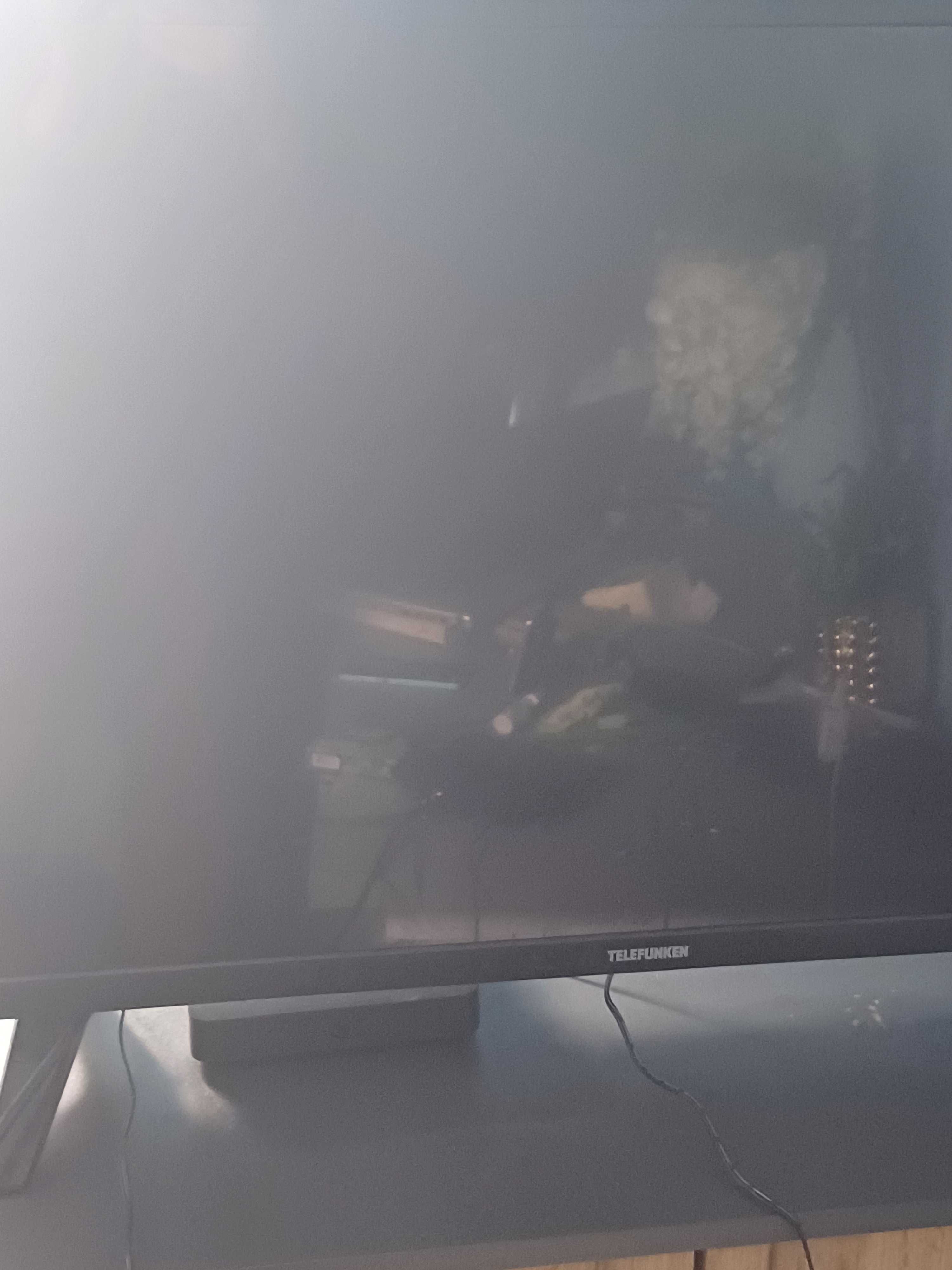 telewizor telefunken wraz z szafką