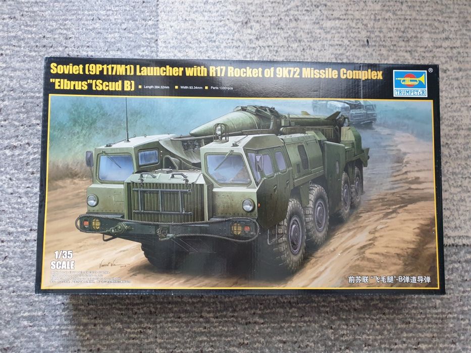 Сборная модель ракетный комплекс 9П117М1 Эльбрус  1/35 Trumpeter