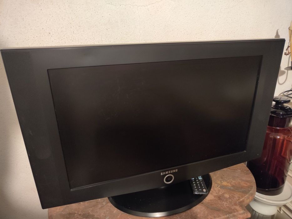 Televisão Samsung 27" LCD