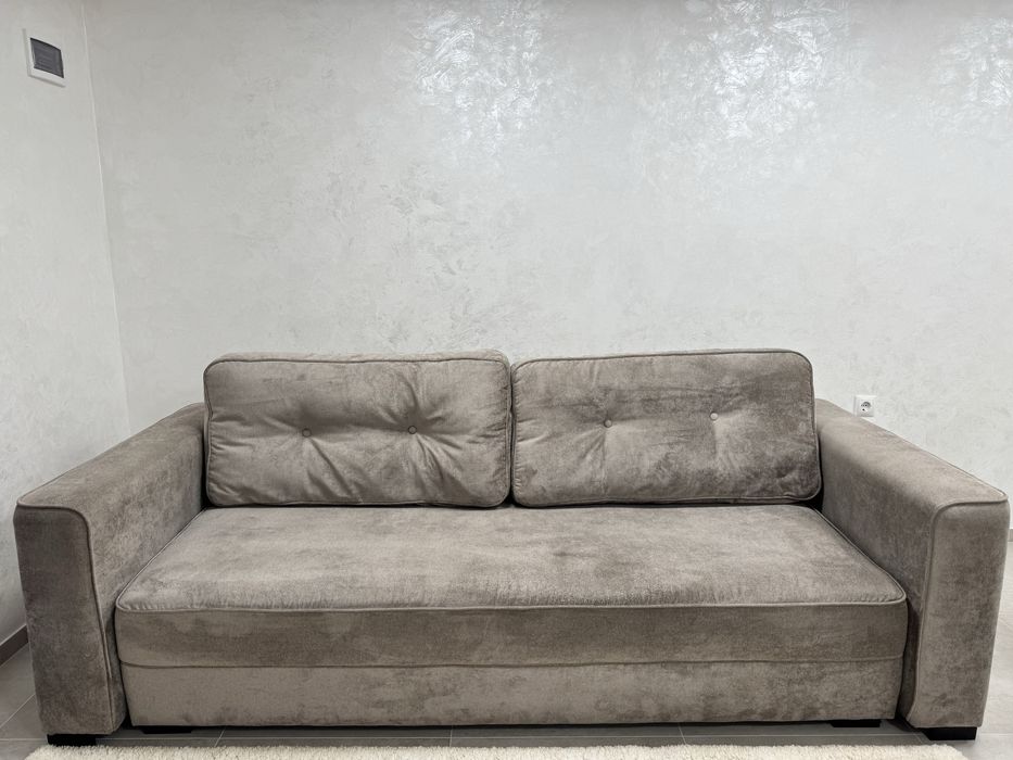 Диван для вітальні