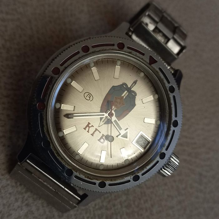 Часы Восток КГБ. СССР.