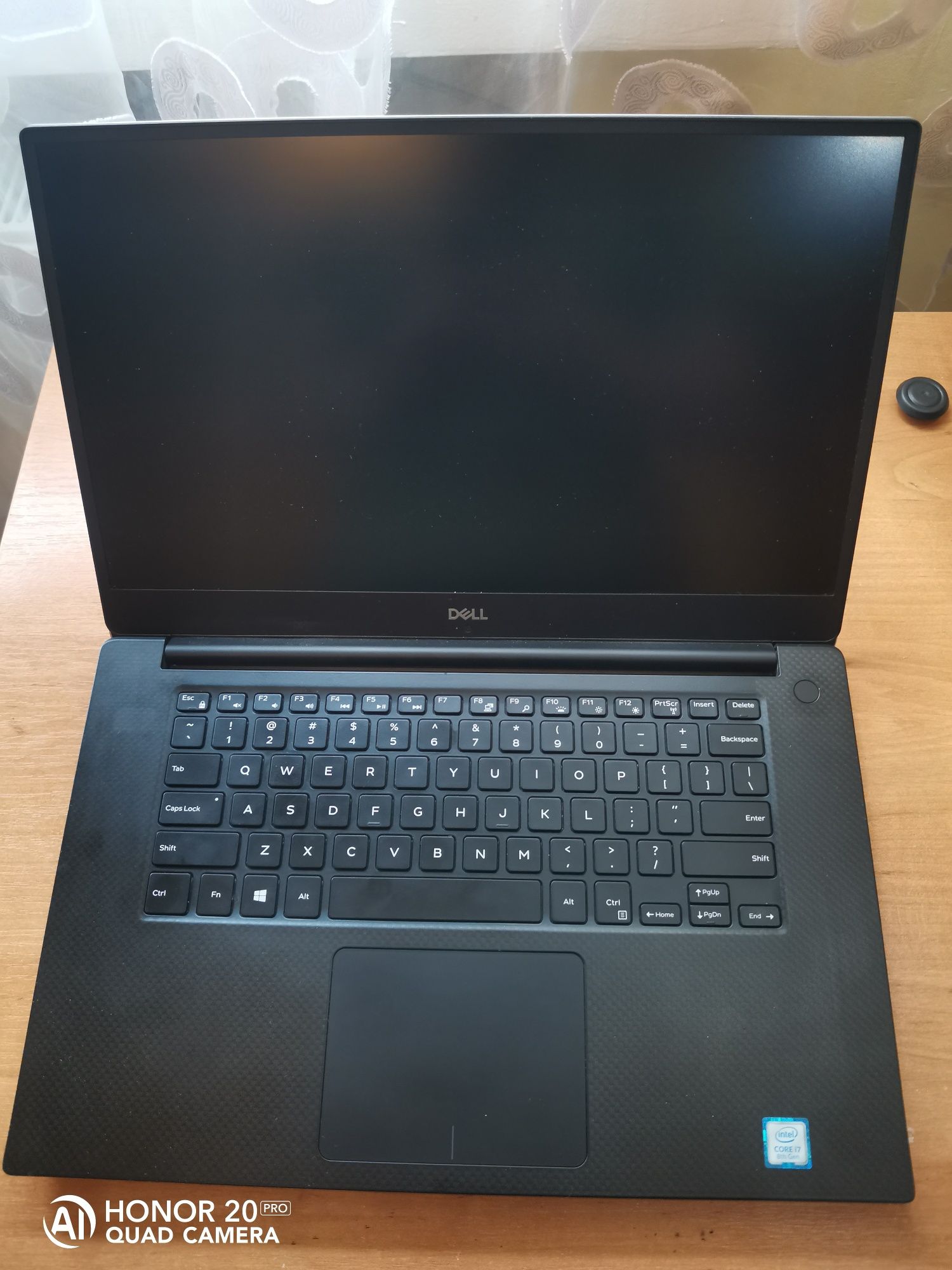 Dell Precision 5530 15,6 FHD/I7-8850H/ОЗУ DDR4 16gb/SSD 240 gb/P1000