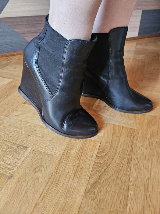 Buty skórzane na koturnie Ladocki -jesienno/zimowe