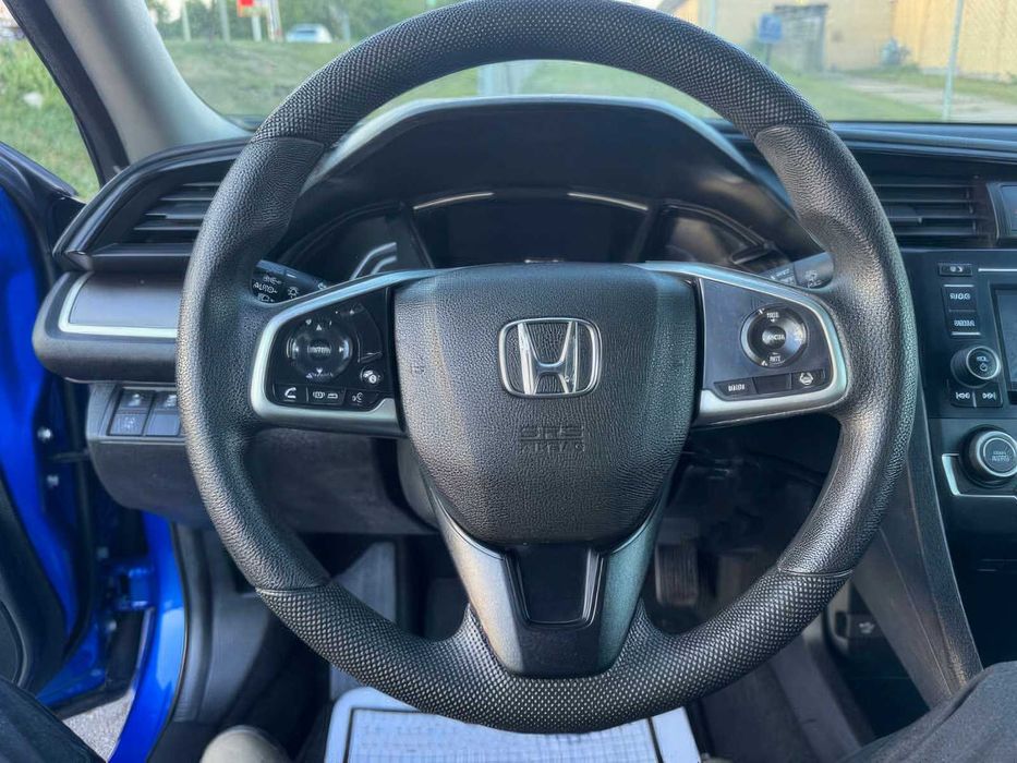 Honda Civic LX      2021
