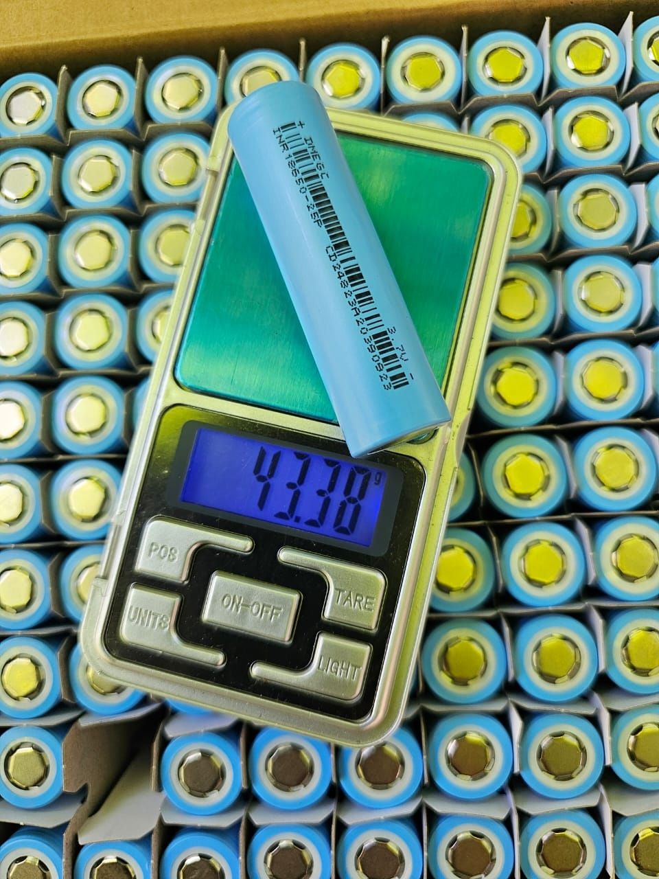 Високотоковый аккумулятор 18650 Dmegc 25p 2500mAh 20A