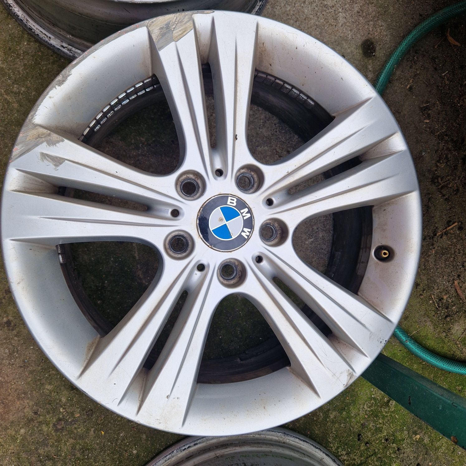Felgi 17 do BMW  rocznik 2013