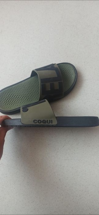 Zielone khaki klapki męskie bardzo wygodne rozmiar 42 Coqui