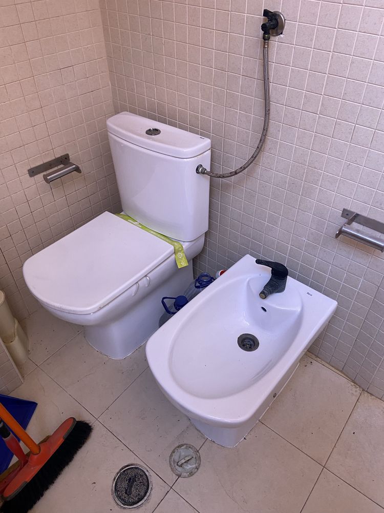Movel e espelho wc e bidé