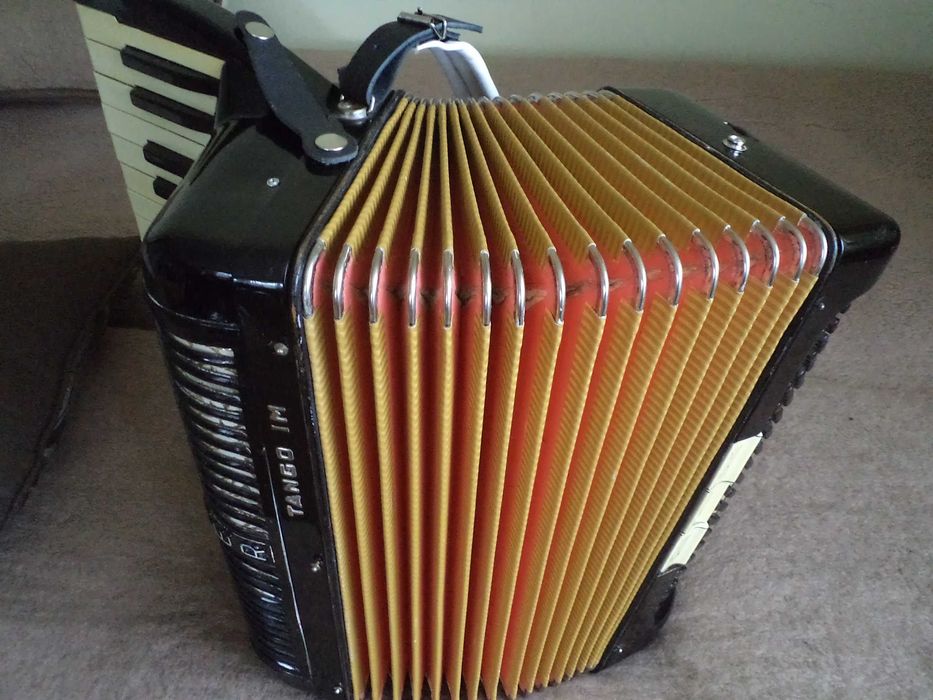 Akordeon Hohner II M