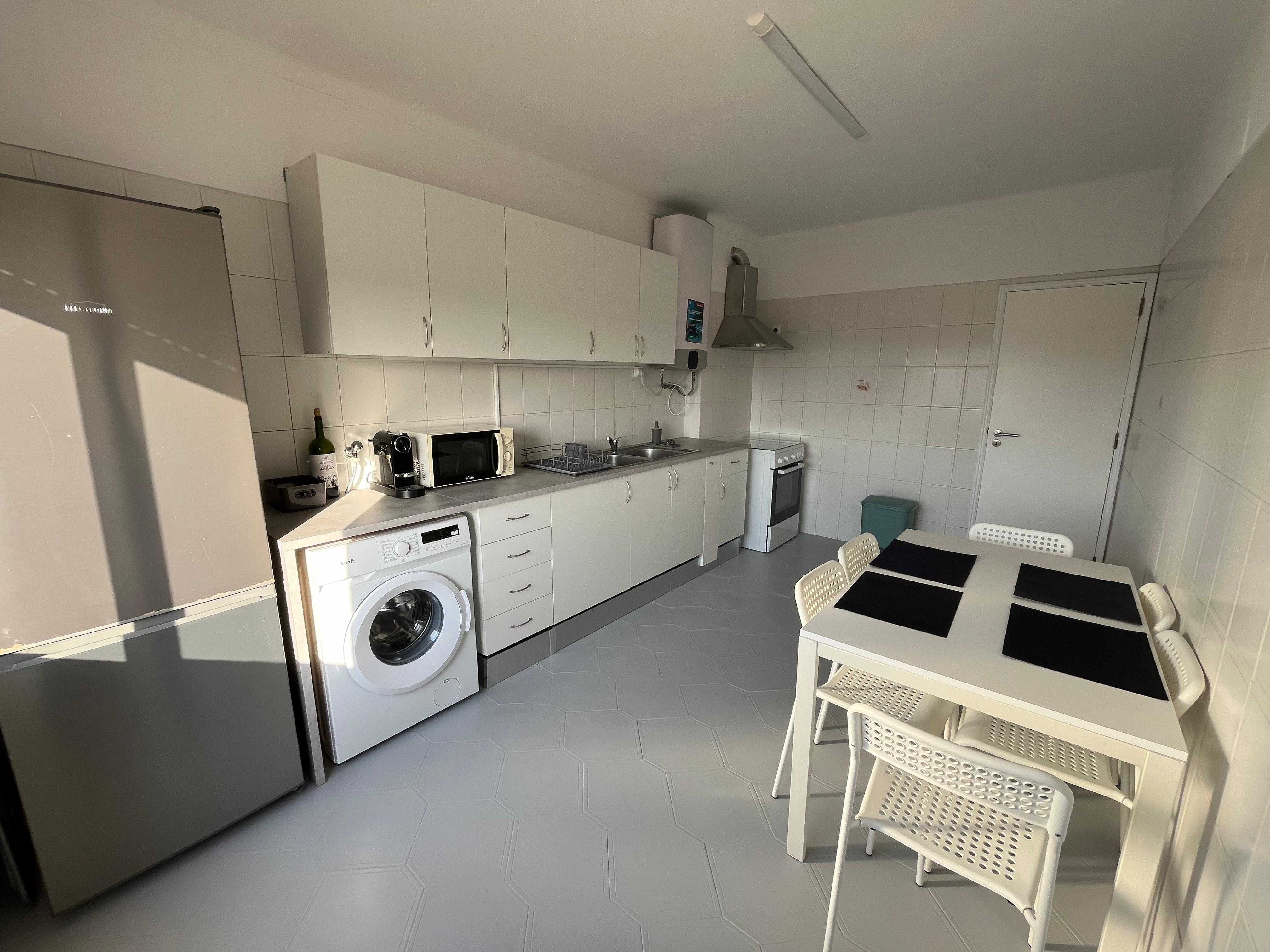 Quarto para arrendar em Setúbal a estudantes (Praias do Sado)