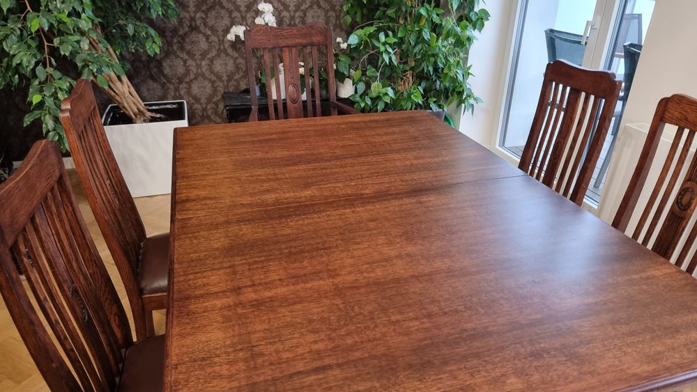 Stół dębowy + krzesła, koniec XIX w, po renowacji.