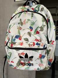 Plecak Adidas bialy w kolorowe kwiaty