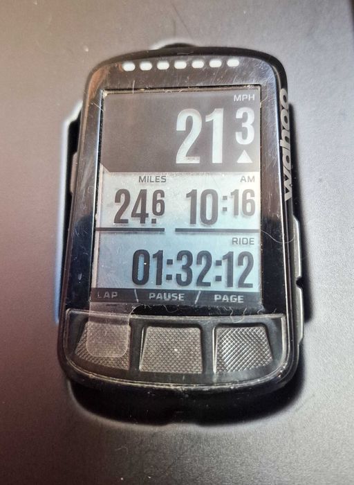 Licznik rowerowy Wahoo ELEMNT Bolt V1 – sprawny, gotowy do jazdy