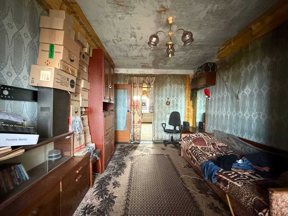 Продаж 2 кімн. квартири- вул. Михайла Грушевського (ДИМИТРОВА)