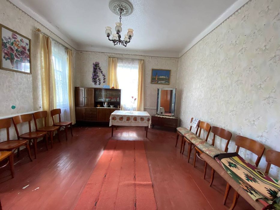 Продам гарний будинок для великої сім'ї