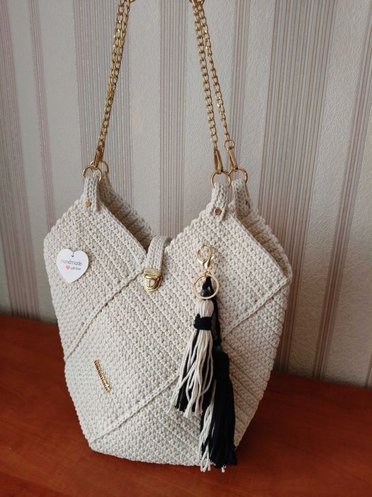 Torebka ręcznie wykonana na szydełku, handmade, torebka tulipan