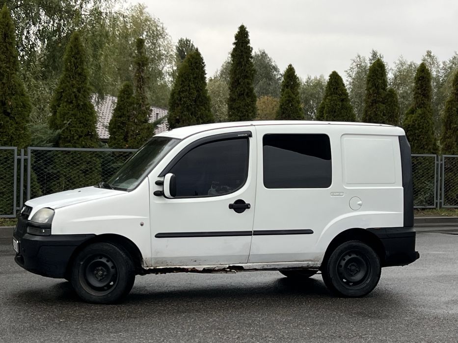 Fiat Doblo 2003 року - 1.9 турбодизель.