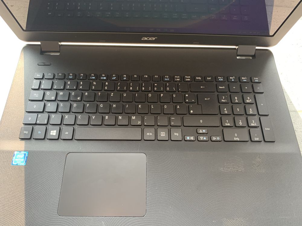 Ноутбук HP Pavilion 15.6" FHD i7-8550U 16/512 GB + MX 150 4GB !