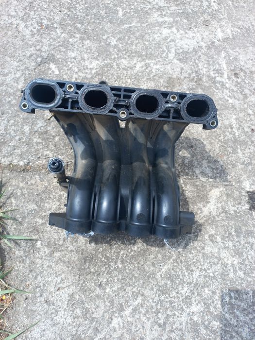 Впускной коллектор ниссан микра к12 1.2 бензин