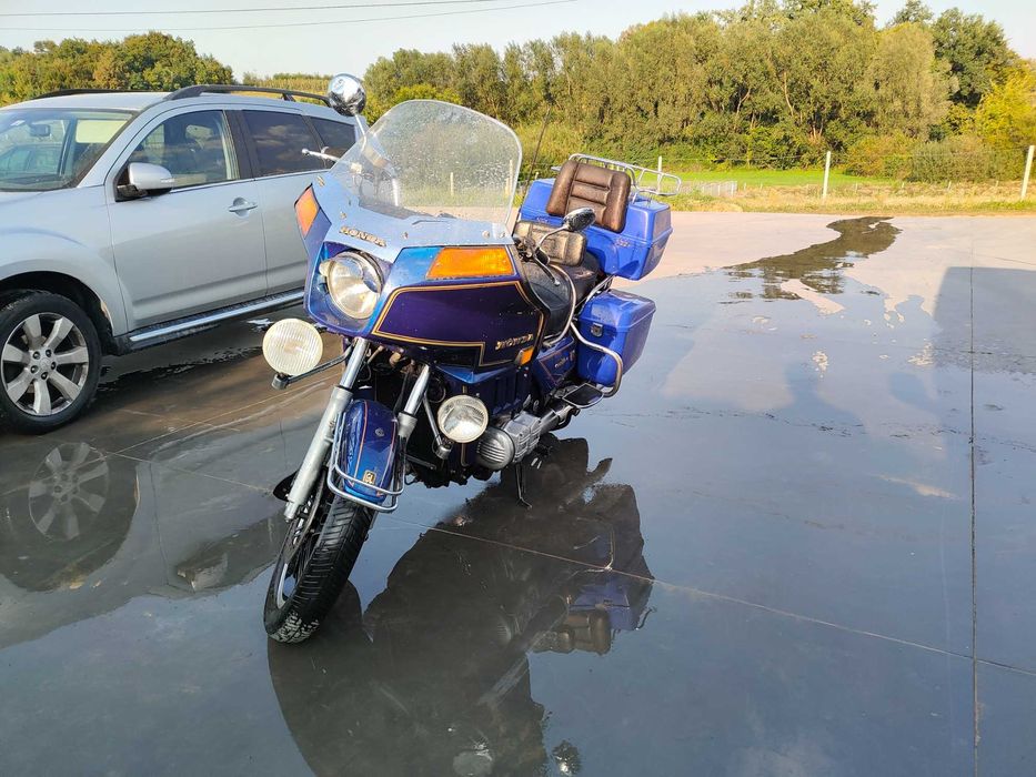Honda Gold Wing GL 1100 niski przebieg transport