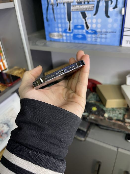 Iphone 12pro max 128gb в хорошому стані
