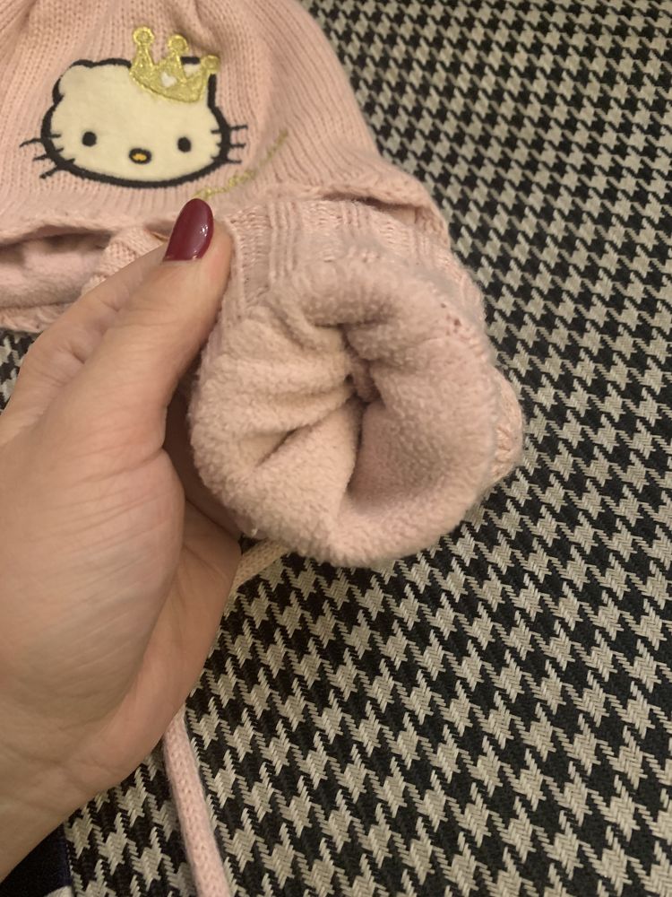 Komplet H&M czapka j rekawiczki Hello Kitty 86