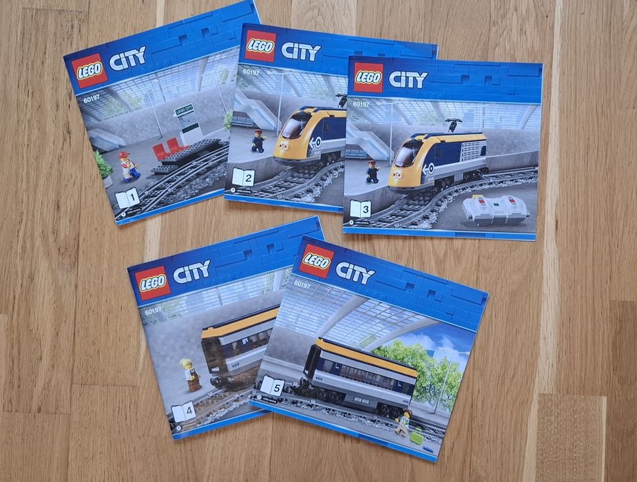 LEGO City Пасажирський поїзд 60197
