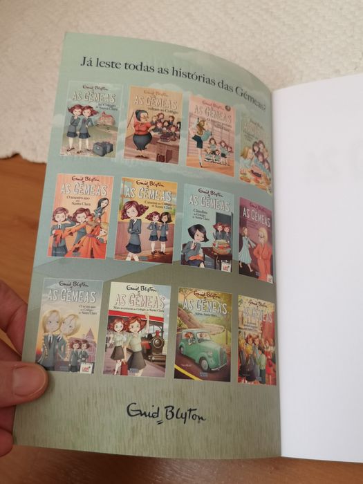 Portes Incluídos Livro "As Gémeas - Livro 1: No Colégio de Santa Clara