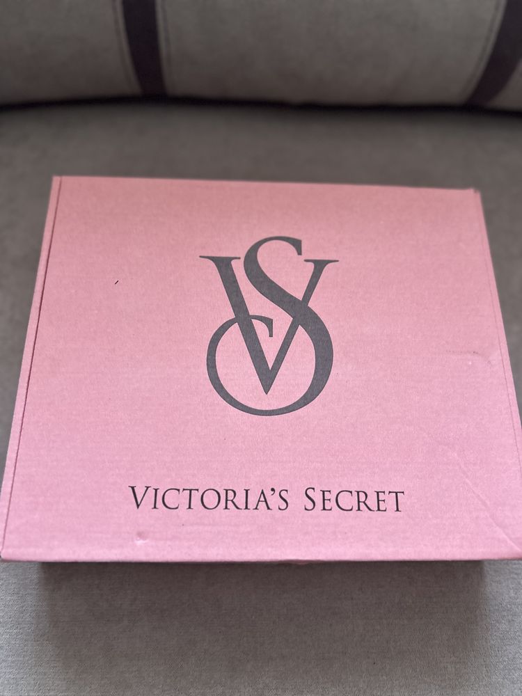 боди Victoria’s Secret