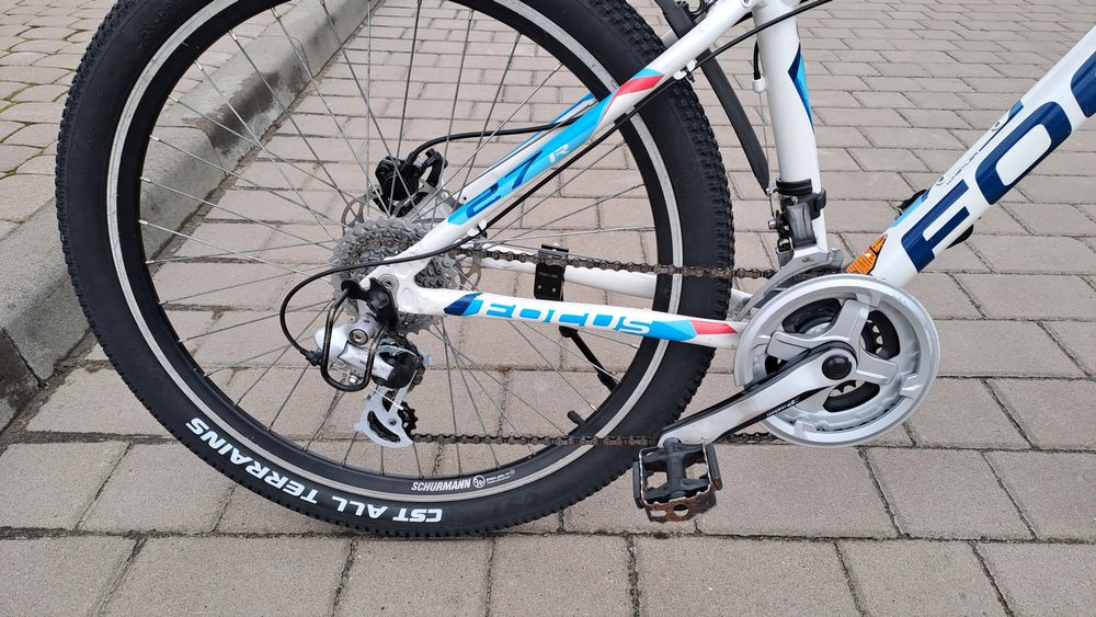 Велосипед гірський Focus.