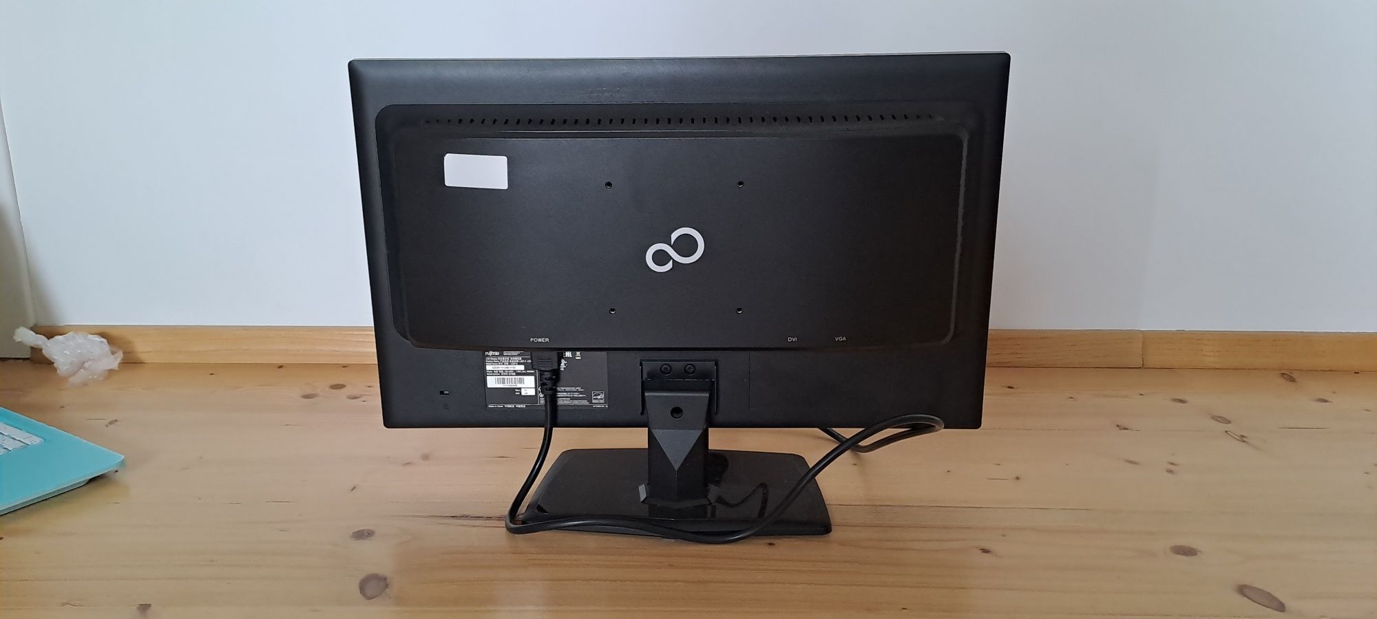 Monitor Fujitsu L22T-6 [S26361-K1486-V160)

 
Monitor Fujitsu L22T-6 (