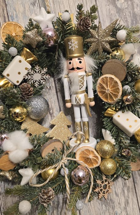 Wianek Świąteczny z dziadkiem do Orzechów