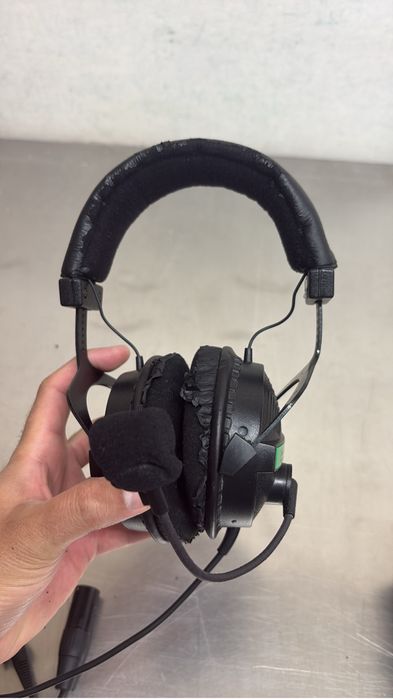 4 - Headphones com micro - Superlux HMD-660X