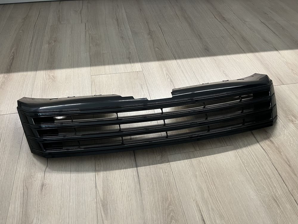 Atrapa (grill) passat b7 czarna