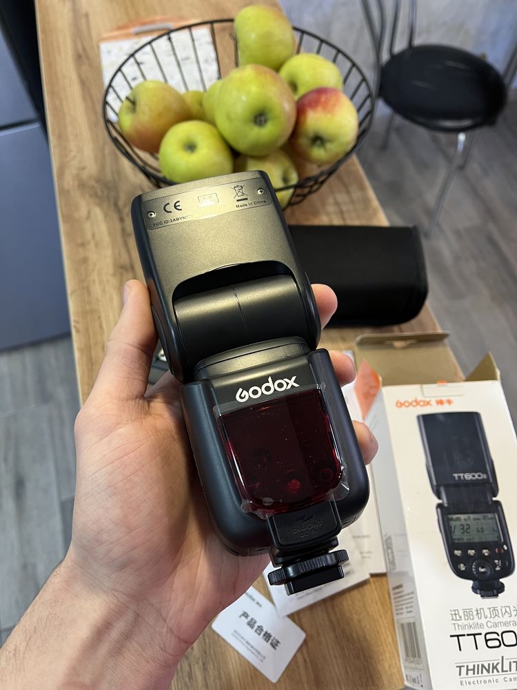 Спалах Godox TT600S для Sony, ідеальний стан