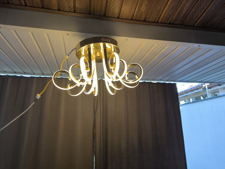 Потолочная светодиодная люстра