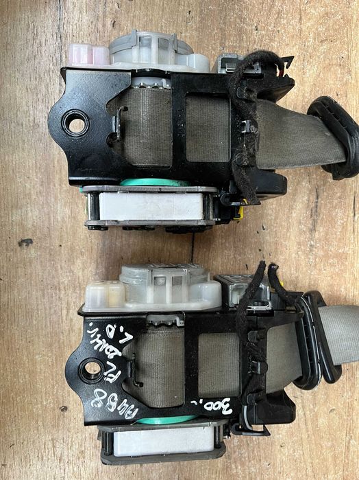 Pasy bezpieczeństwa przednie Audi A4 B8 Lift