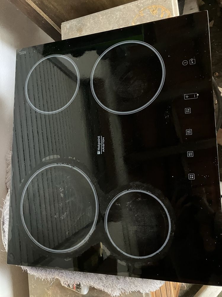 Placa vitrocerâmica Hotpoint Ariston