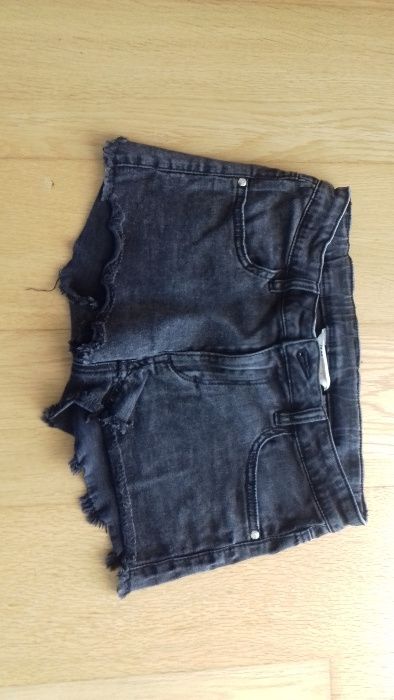 Calções H&M como novos
