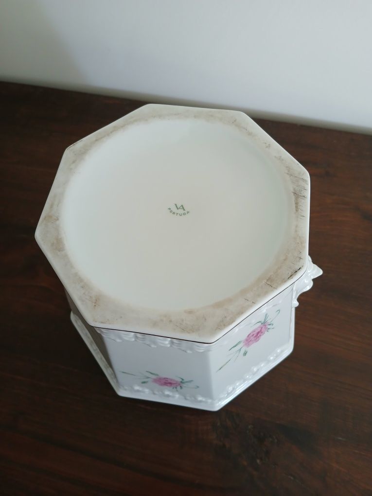 Vaso oitavado Vista Alegre. Bonito, raro e antigo