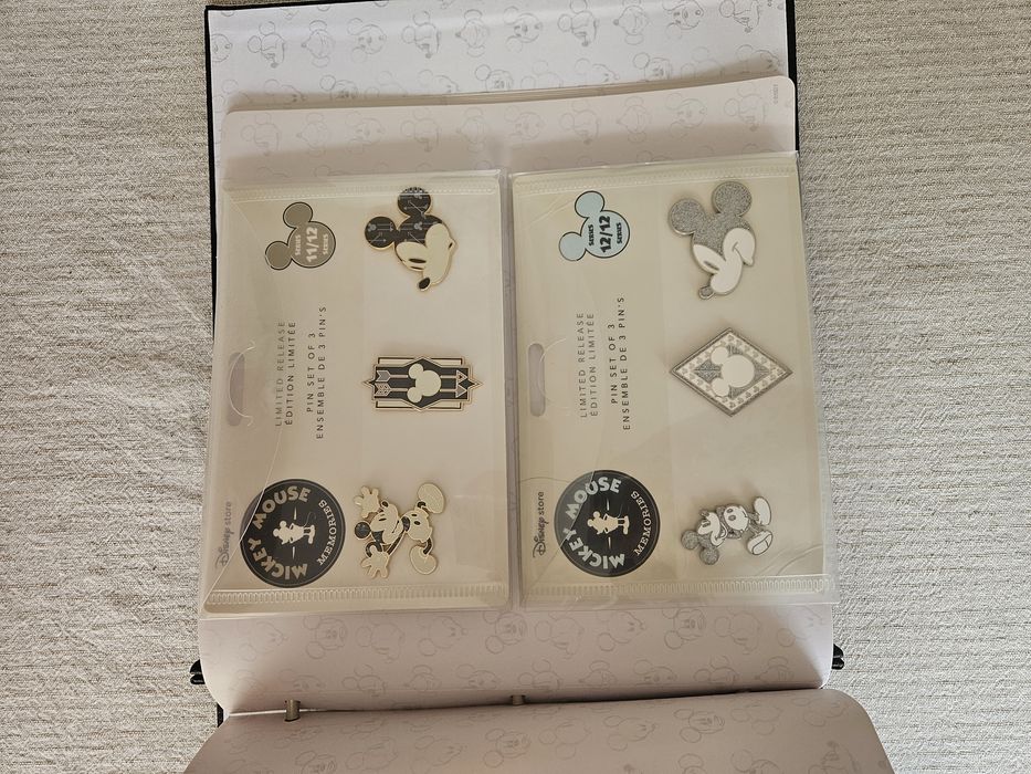 Livro de pins Disney