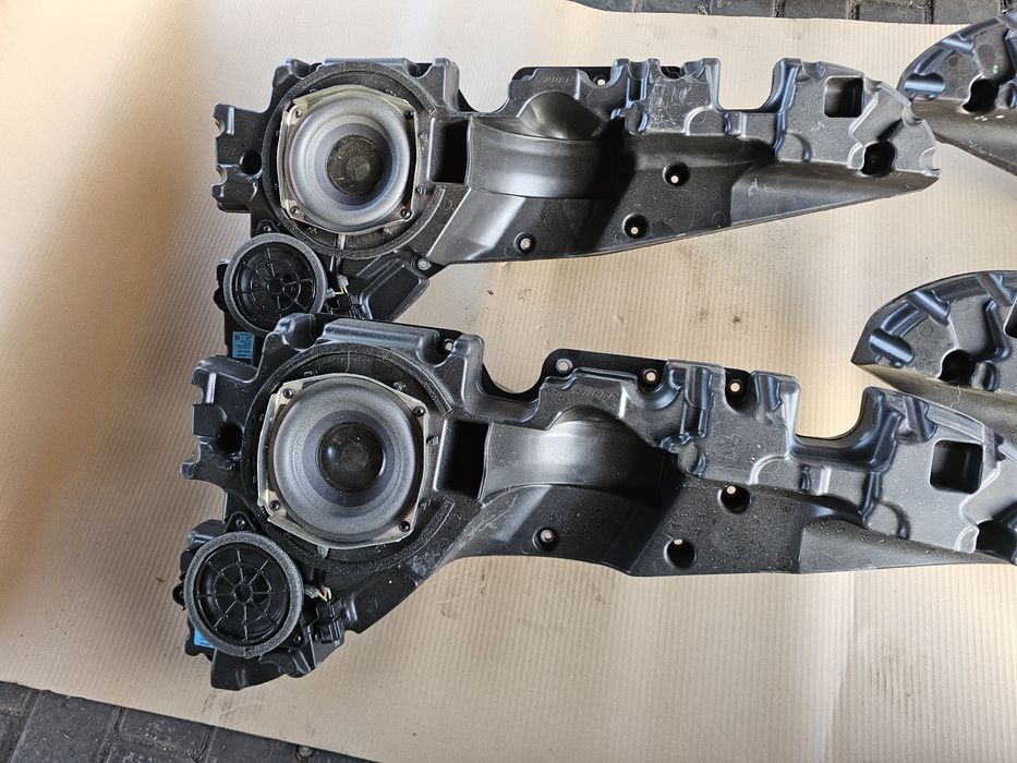 Głośnik drzwi niskotonowy Sub kolumna tuba audi q7 4m bose